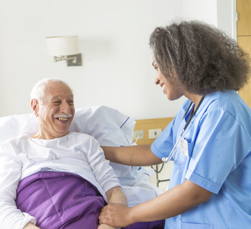 How to Become a Long-Term Care Nurse