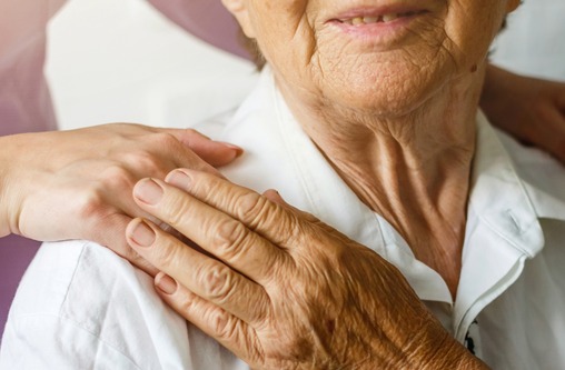 How to Become a Palliative Care Nurse